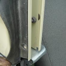 The correct land rover door seal rivets were fitted 